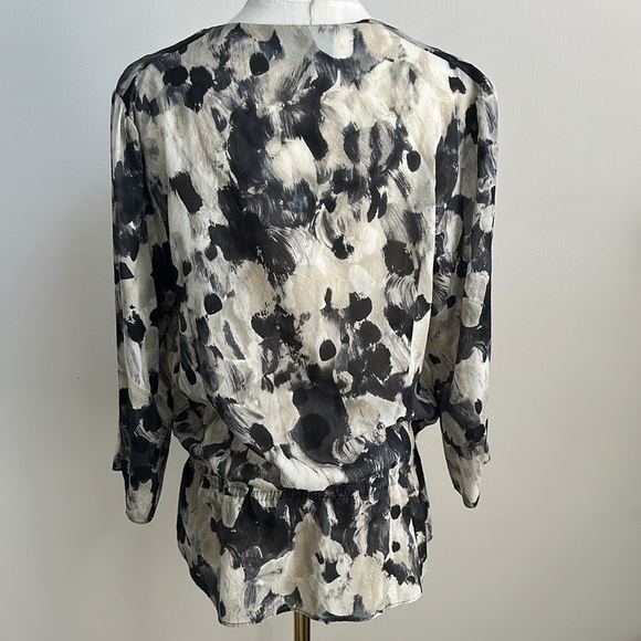 Classiques Entier Womens‎ Silk Semi Sheer Lightweight Feminine Chic Blouse M - Picture 2 of 9